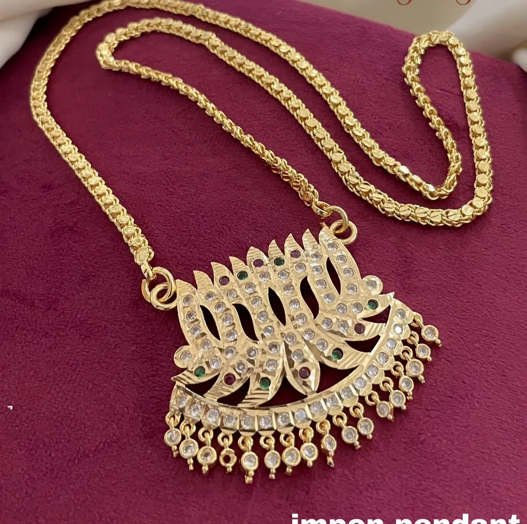 Lotus dollar chain