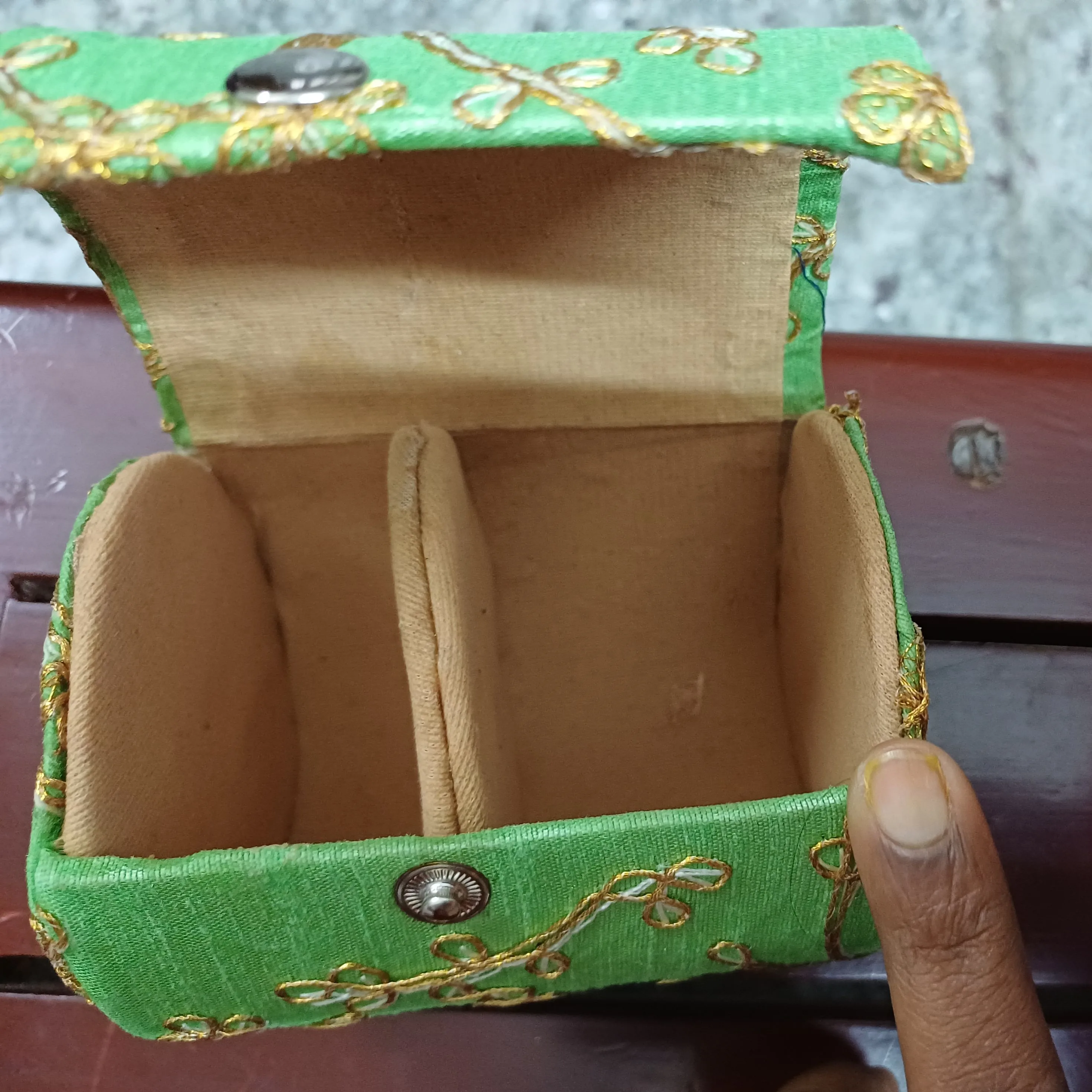 Bangle box